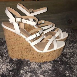 SUPER CUTE STAPPY WEDGES women’s 8